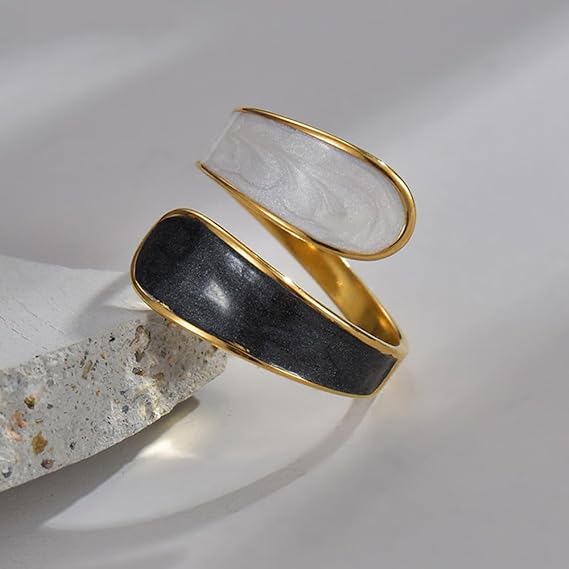 Ariya | Irregular Shaped Stainless Steel Enamel Resizable Ring