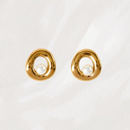 Sybil | 18K Gold Plated, Stainless Steel Vintage Pearl Studs